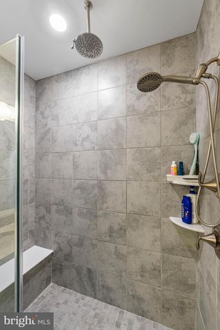 36 DOGLEG LN, Lawrence Township, NJ 08648