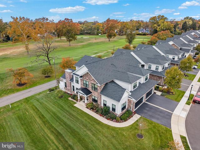 36 DOGLEG LN, Lawrence Township, NJ 08648