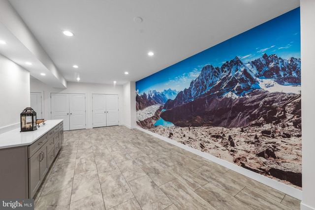 36 DOGLEG LN, Lawrence Township, NJ 08648