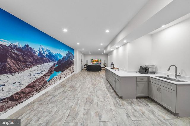 36 DOGLEG LN, Lawrence Township, NJ 08648