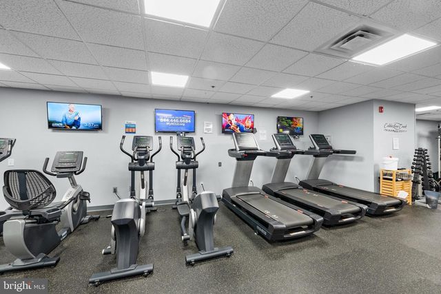 36 DOGLEG LN, Lawrence Township, NJ 08648