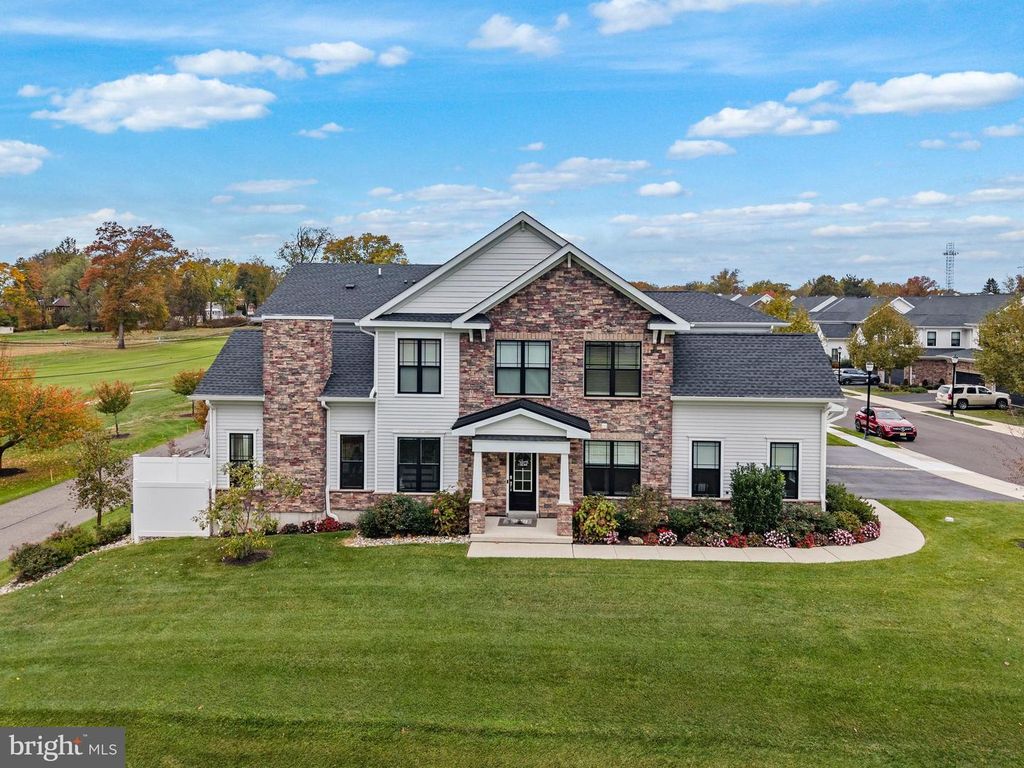 36 DOGLEG LN, Lawrence Township, NJ 08648