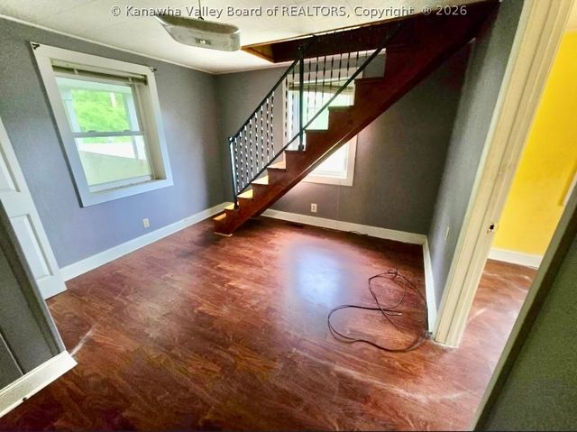 502 Green Valley Drive, St Albans, WV 25177