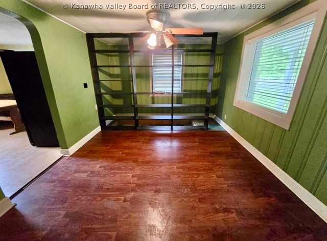 502 Green Valley Drive, St Albans, WV 25177