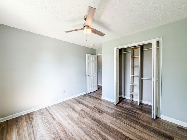 2039 Waterford Dr, Old Hickory, TN 37138