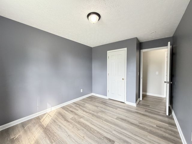 2039 Waterford Dr, Old Hickory, TN 37138