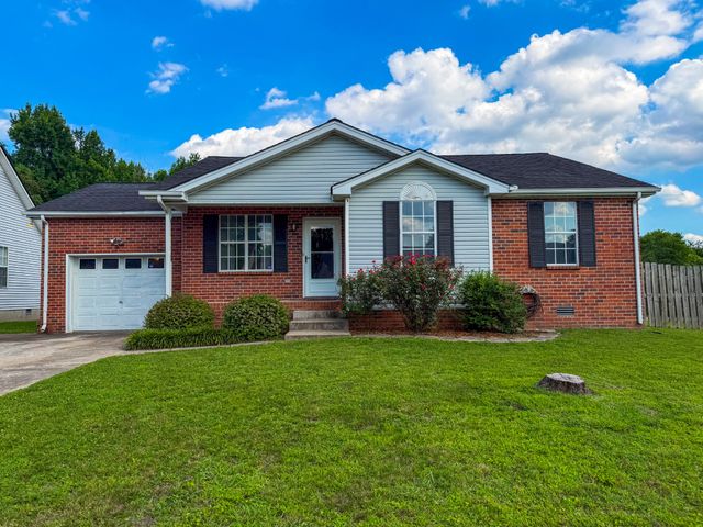 2039 Waterford Dr, Old Hickory, TN 37138