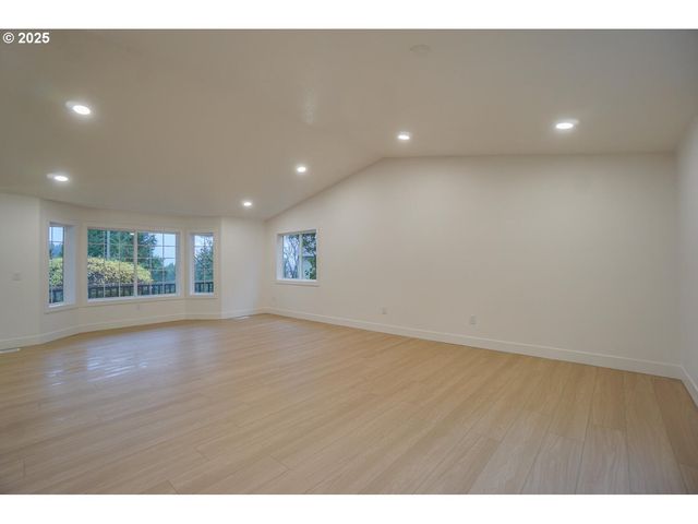 3704 Nw ORCHARD Ct, Camas, WA 98607