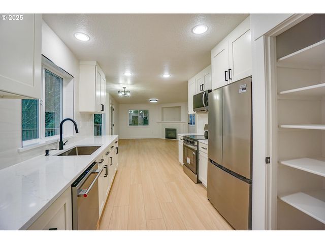 3704 Nw ORCHARD Ct, Camas, WA 98607