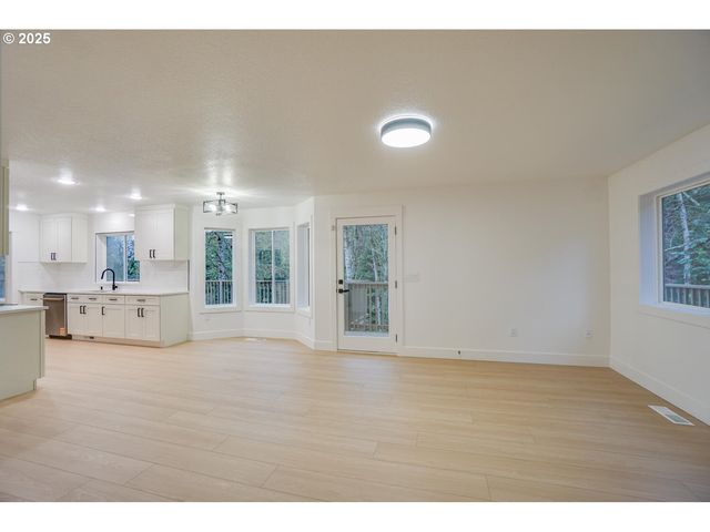 3704 Nw ORCHARD Ct, Camas, WA 98607