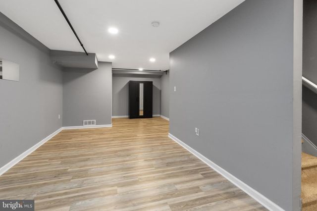 1719 RIDGE AVE, Philadelphia, PA 19130