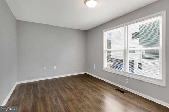 1719 RIDGE AVE, Philadelphia, PA 19130