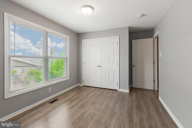 1719 RIDGE AVE, Philadelphia, PA 19130
