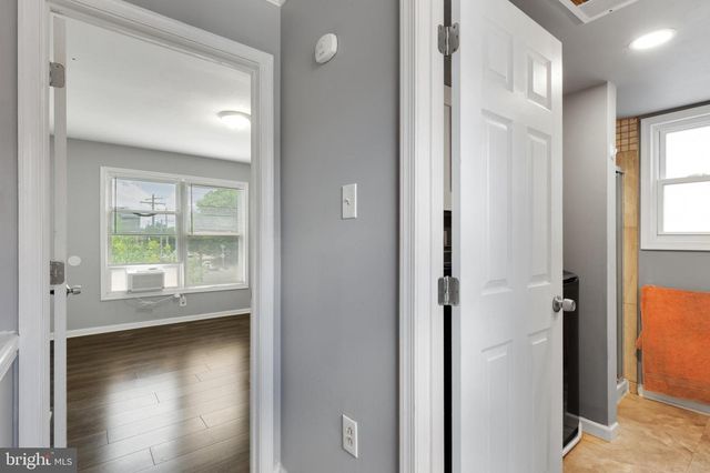 1719 RIDGE AVE, Philadelphia, PA 19130