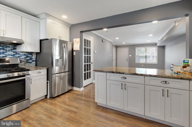 1719 RIDGE AVE, Philadelphia, PA 19130