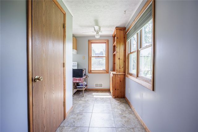 872 Guinevere Drive, Greece, NY 14626