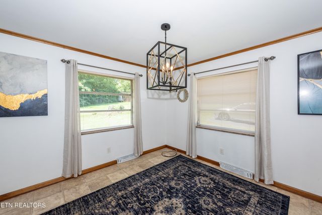 215 Sandy Springs Rd, Maryville, TN 37803