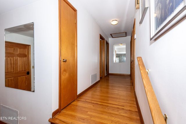 215 Sandy Springs Rd, Maryville, TN 37803