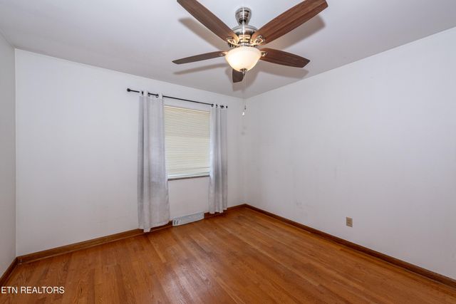 215 Sandy Springs Rd, Maryville, TN 37803