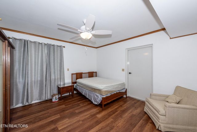 215 Sandy Springs Rd, Maryville, TN 37803