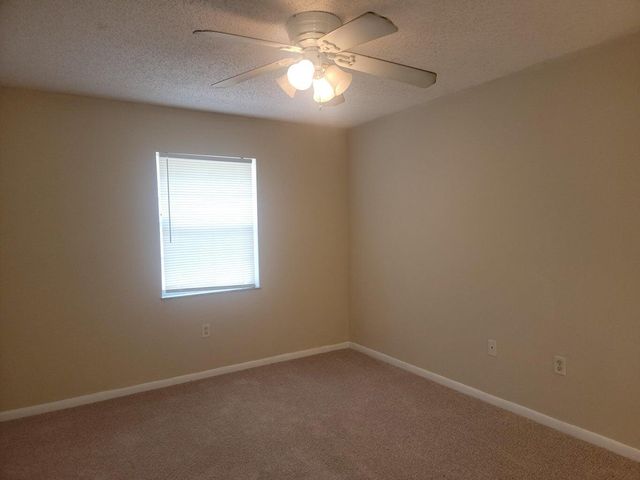 2002 S 10th Street C, Fort Pierce, FL 34950