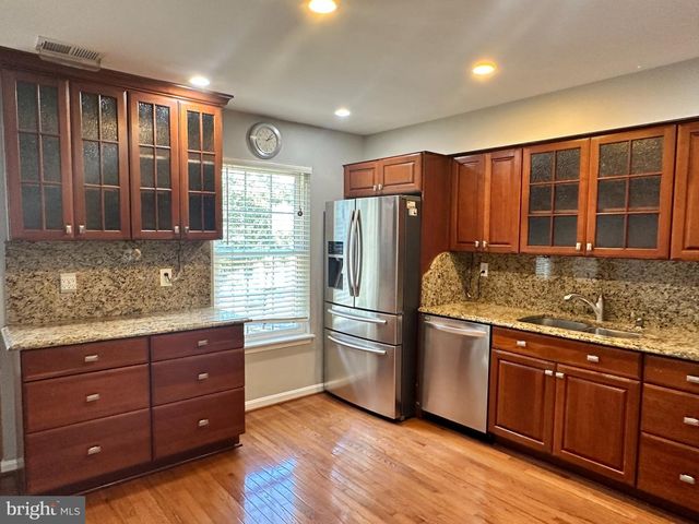 6025 CROCUS CT, Alexandria, VA 22310