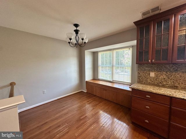 6025 CROCUS CT, Alexandria, VA 22310