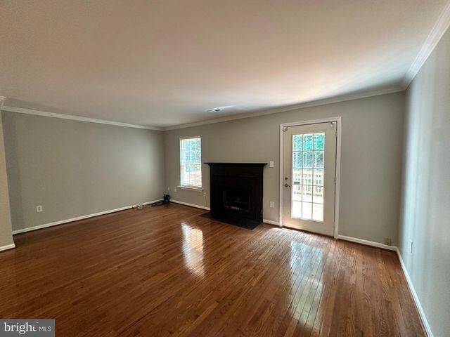 6025 CROCUS CT, Alexandria, VA 22310