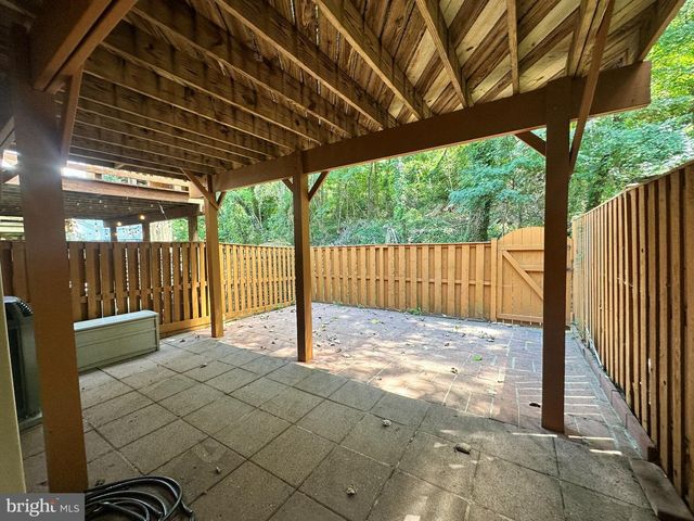 6025 CROCUS CT, Alexandria, VA 22310