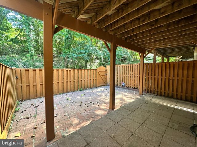6025 CROCUS CT, Alexandria, VA 22310