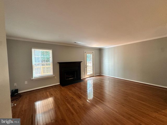 6025 CROCUS CT, Alexandria, VA 22310