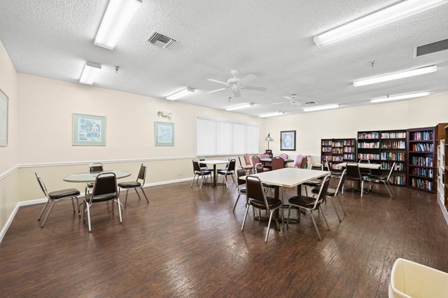 3154 Via Poinciana 412, Greenacres, FL 33467