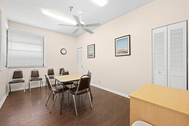 3154 Via Poinciana 412, Greenacres, FL 33467