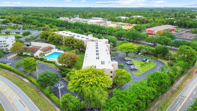 3154 Via Poinciana 412, Greenacres, FL 33467