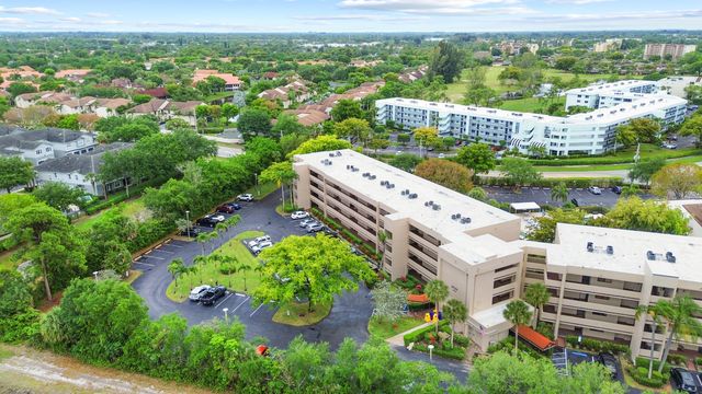 3154 Via Poinciana 412, Greenacres, FL 33467