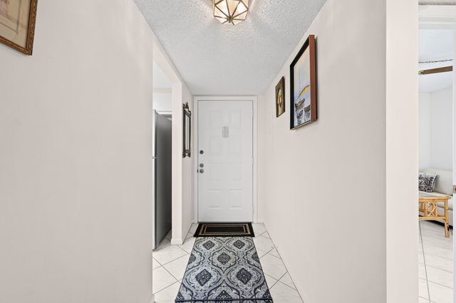 3154 Via Poinciana 412, Greenacres, FL 33467