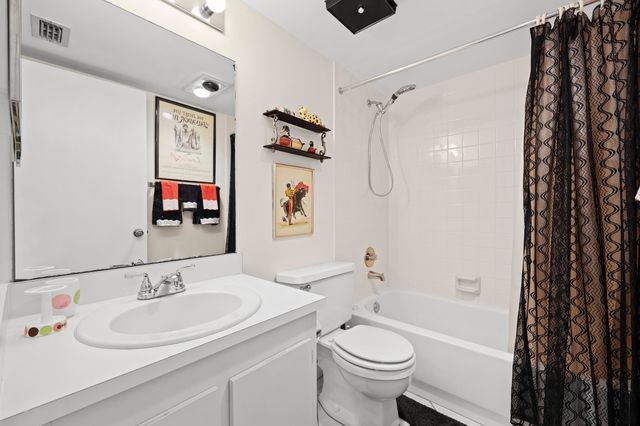 3154 Via Poinciana 412, Greenacres, FL 33467