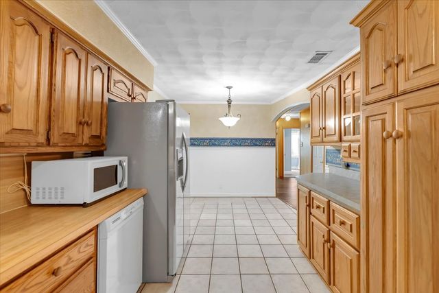 1845 Chevy Chase Drive, Carrollton, TX 75006