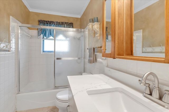 1845 Chevy Chase Drive, Carrollton, TX 75006