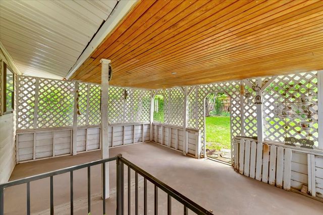 1845 Chevy Chase Drive, Carrollton, TX 75006