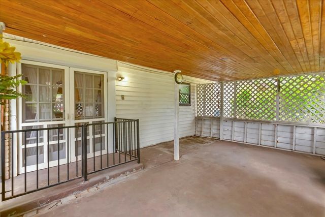 1845 Chevy Chase Drive, Carrollton, TX 75006