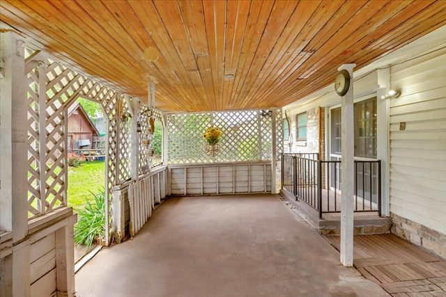 1845 Chevy Chase Drive, Carrollton, TX 75006