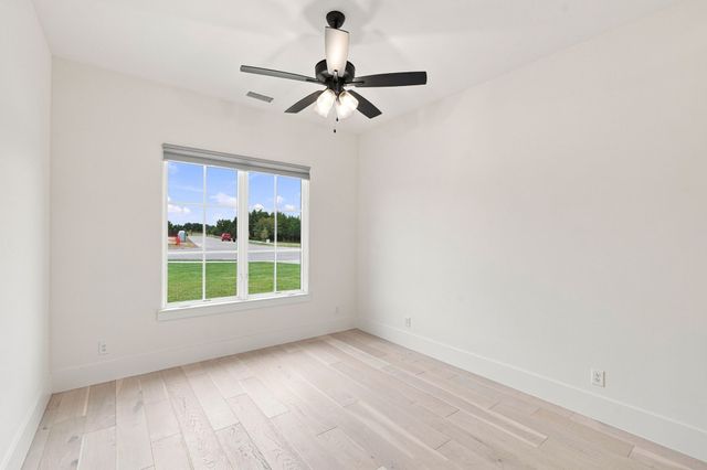 4411 Tea Olive Trail, Midlothian, TX 76065