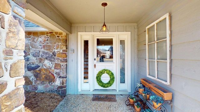 304 Country Club, Conway, AR 72034