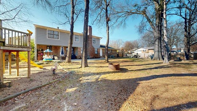 304 Country Club, Conway, AR 72034