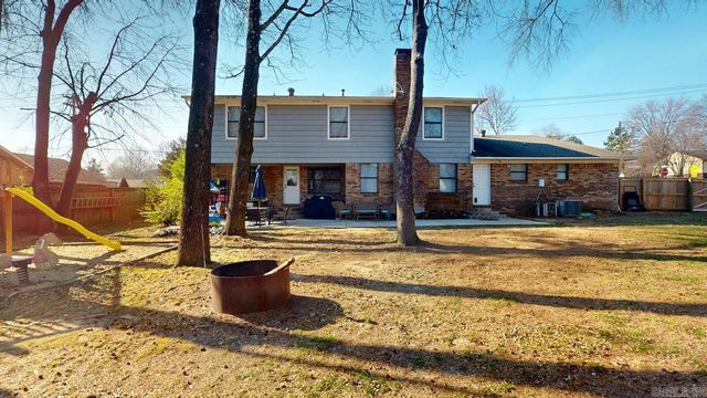 304 Country Club, Conway, AR 72034