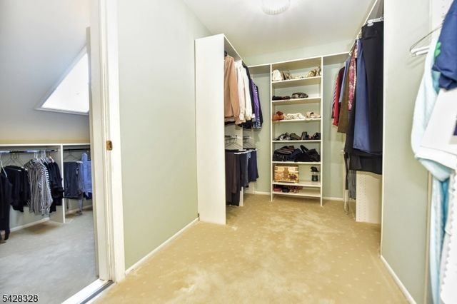 30 N Bayard Ln, Mahwah Twp., NJ 07430