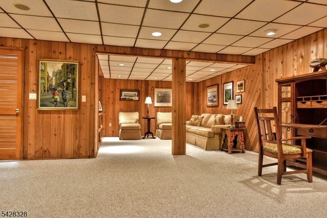 30 N Bayard Ln, Mahwah Twp., NJ 07430
