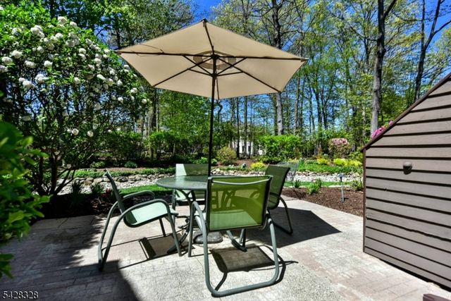 30 N Bayard Ln, Mahwah Twp., NJ 07430