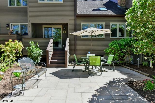 30 N Bayard Ln, Mahwah Twp., NJ 07430